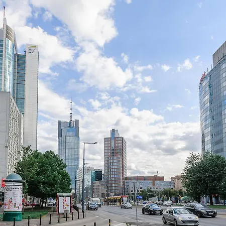 Apartment Luxury Near Uprising Museum